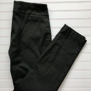 Hunter Green VanHeusen Slacks Size 10